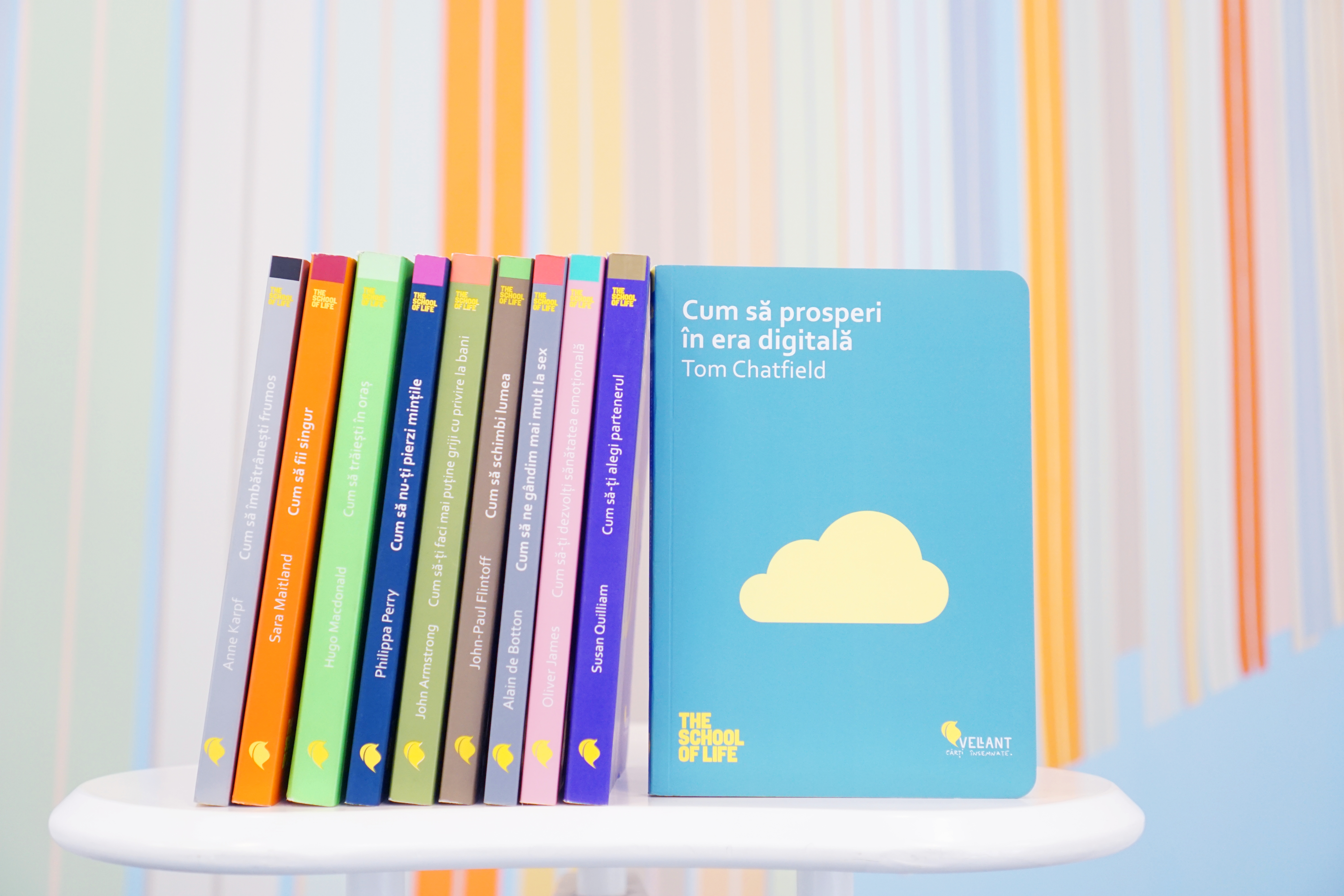 Carte Cum sa prosperi in era digitala autor Tom Chatfield editura Vellant